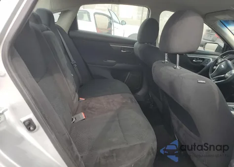 2015 Nissan Altima 2.5 z USA, uszkodzony, nr VIN 1N4AL3APXFN334353